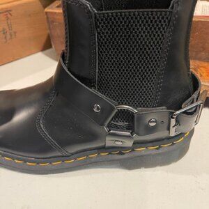 Dr.Martens Wincox polished smooth leather buckle boot